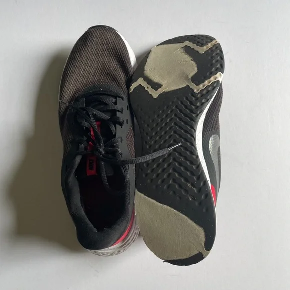 Nike Revolution 5 Running Sneakers Black Size 10 - Picture 12 of 13